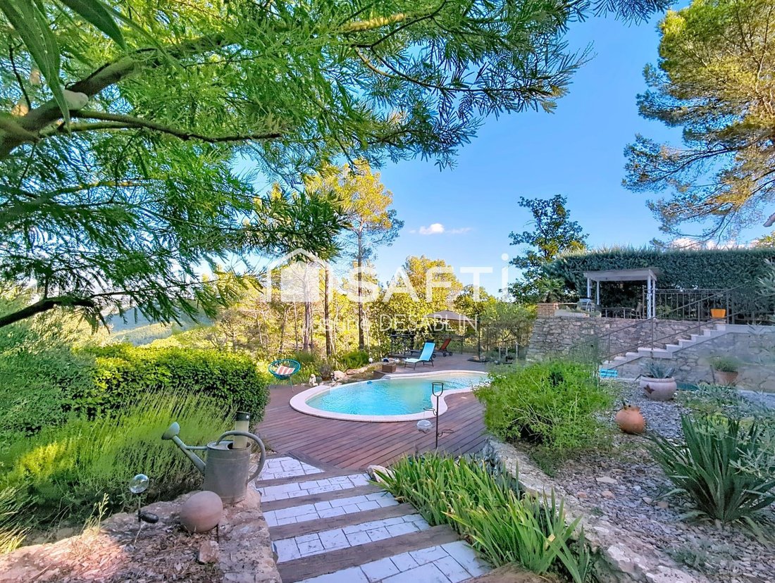 House in Sillans-la-Cascade, Provence-Alpes-Côte d'Azur, France 1 - 18828859