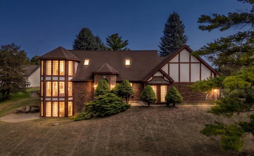 House in South Lyon, Michigan, United States 1