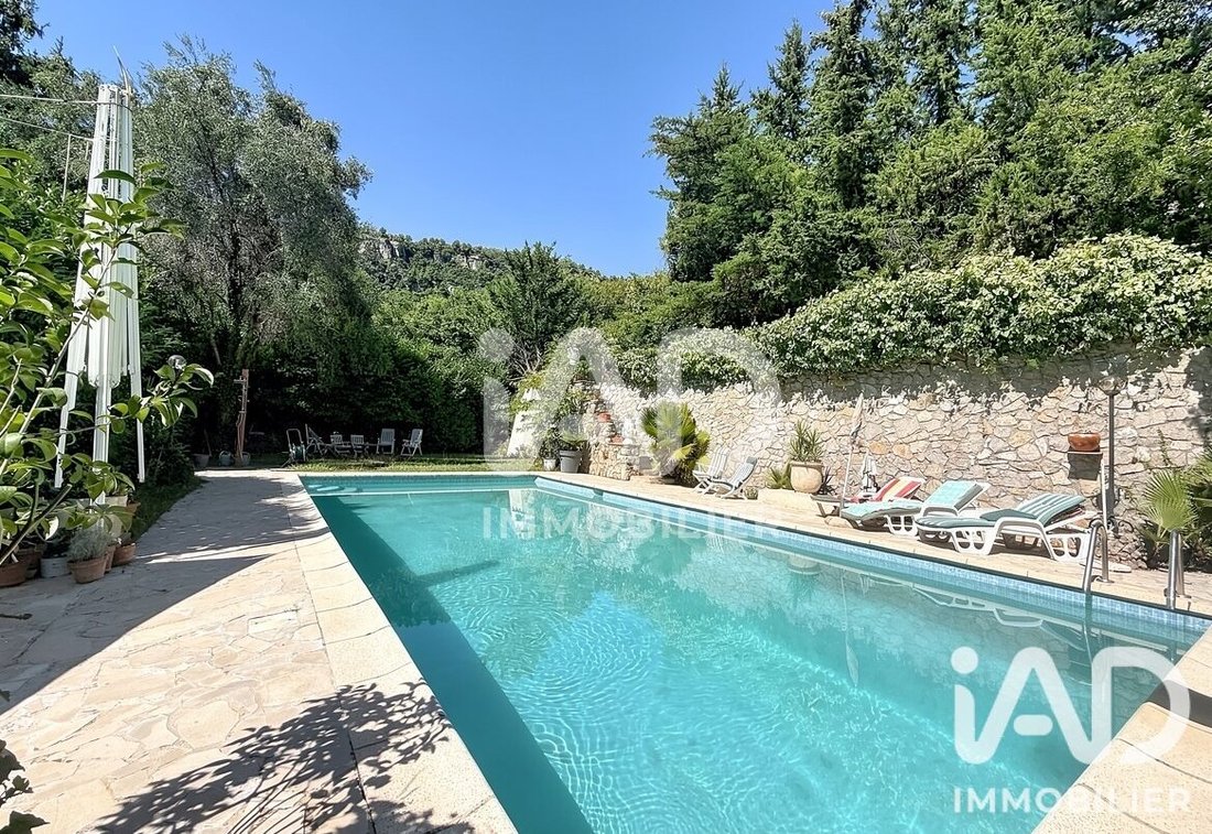 House in Le Bar-sur-Loup, Provence-Alpes-Côte d'Azur, France 1 - 18830937