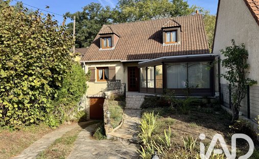 House in Gometz-le-Chatel, Ile-de-France, France 1