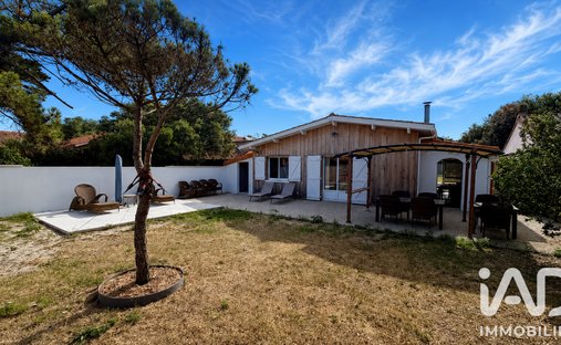 House in Hourtin, Nouvelle-Aquitaine, France 1