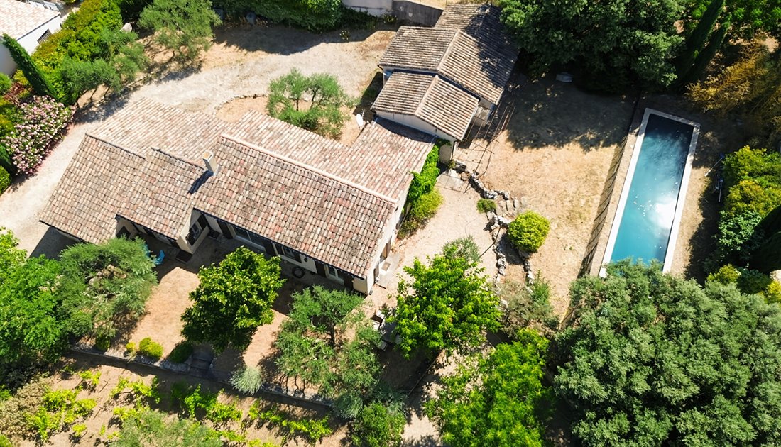 Villa à Uzès, Occitanie, France 1 - 18828243