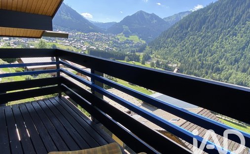 Châtel, Auvergne-Rhône-Alpes, France 1