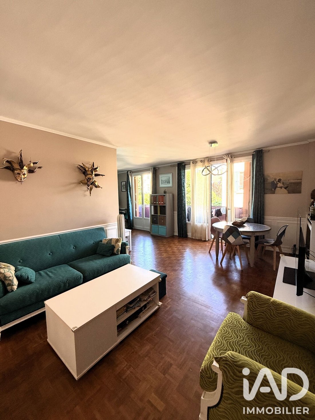 Apartment in Côte d'Argent-Desvallieres-Gambetta, Ville-d'Avray, France 1 - 18830819