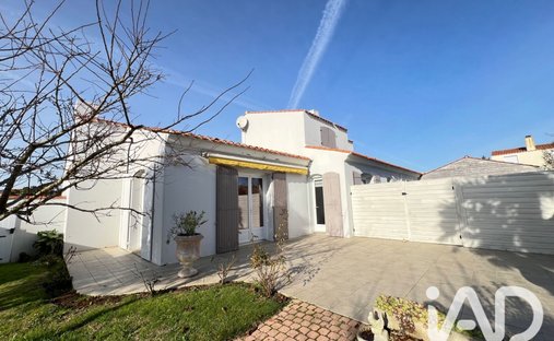 House in Bretignolles-sur-Mer, Pays de la Loire, France 1