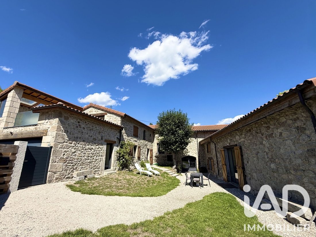 Casa en Marlhes, Auvernia-Ródano-Alpes, Francia 1 - 18830804