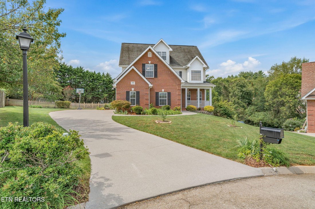 House in Knoxville, Tennessee, United States 1 - 18828079
