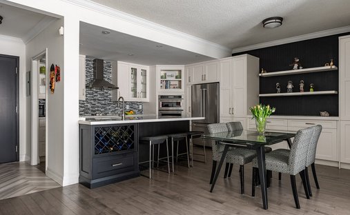 Condo in Oakville, Ontario, Canada 1