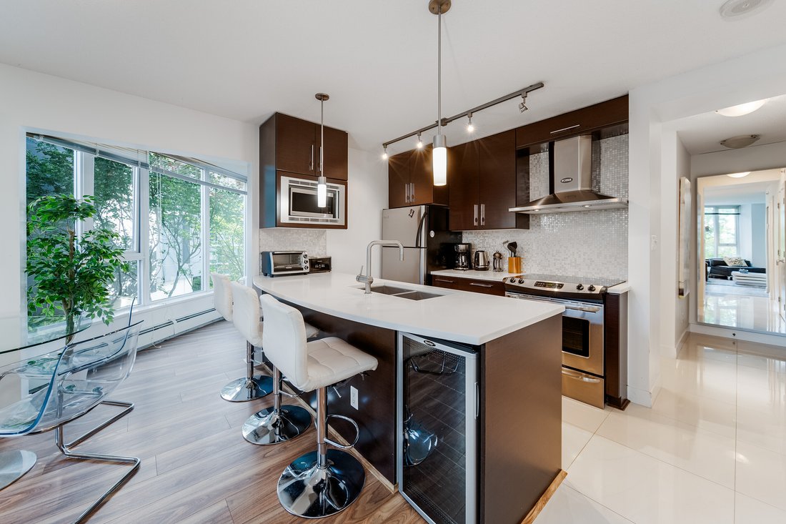 Condo in Vancouver, British Columbia, Canada 3 - 18828730
