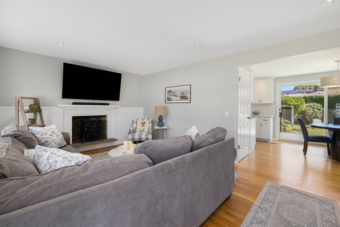 House in East Providence, Rhode Island, United States 3 - 18828845