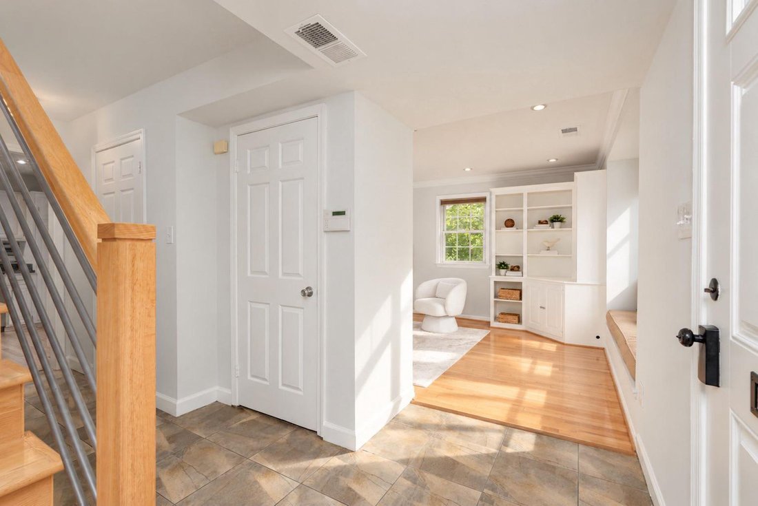 Townhouse in Chevy Chase, Maryland, United States 3 - 18828847