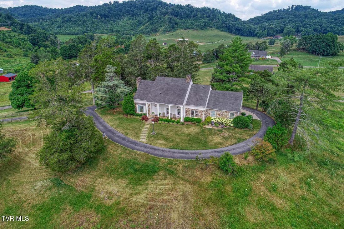House in Rogersville, Tennessee, United States 2 - 18829133