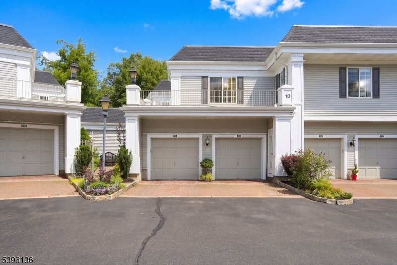 Condo in Chatham Township, New Jersey, United States 2 - 18830421