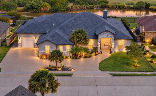 House in Corpus Christi, Texas, United States 1