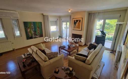 Casa in North Athens, Attica, Grecia 1