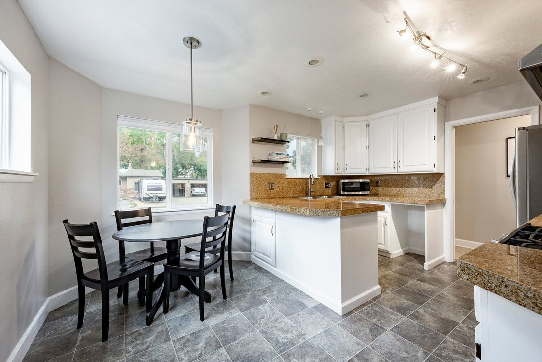 House in Salt Lake City, Utah, United States 5 - 18829056