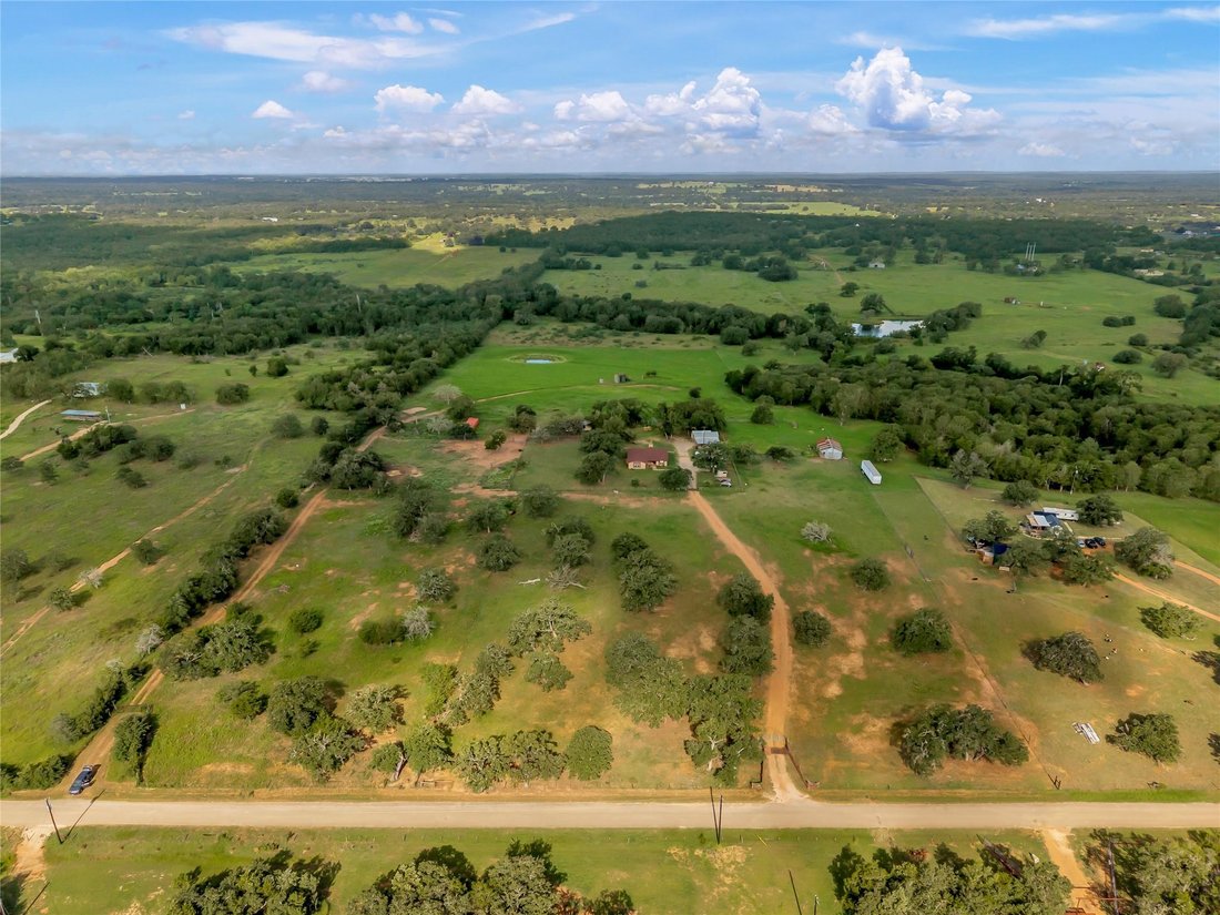House in Paige, Texas, United States 1 - 18829469