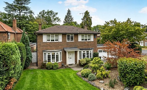 Casa a West Byfleet, Woking, Inghilterra 1
