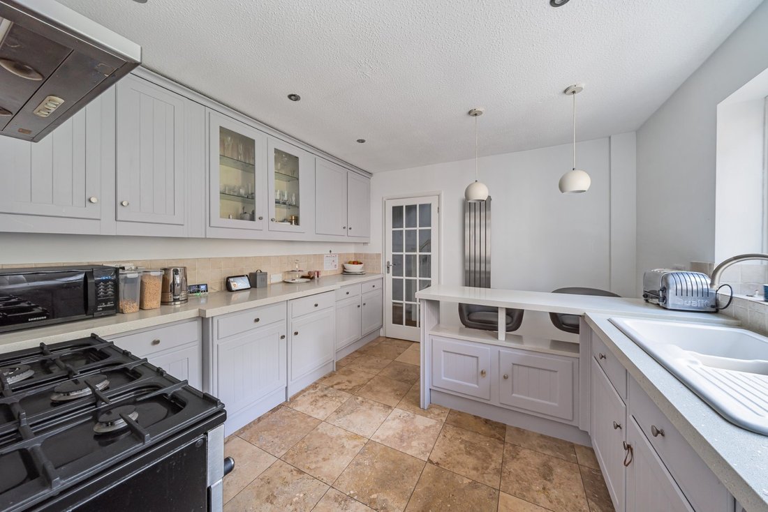Casa a West Byfleet, Woking, Inghilterra 4 - 18829861