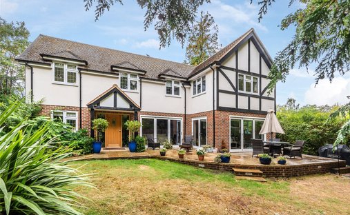 Casa a Merrow, Guildford, Inghilterra 1