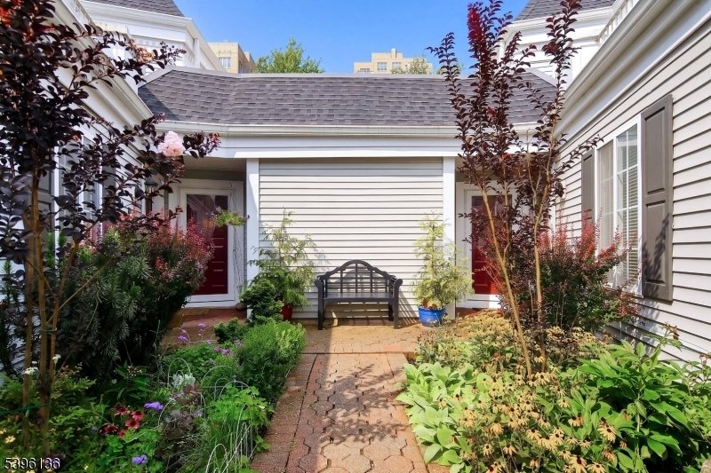 Condo in Chatham Township, New Jersey, United States 4 - 18830421