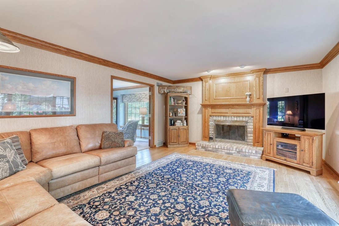 House in Pewaukee, Wisconsin, United States 5 - 18829146