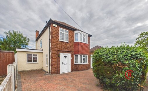 House in South Ruislip, Hillingdon, England 1