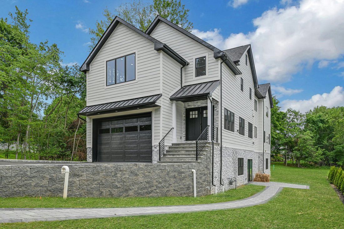 House in Mahwah, New Jersey, United States 2 - 18828978