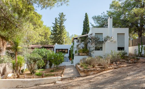 Finca en Santa Eulalia del Río, Islas Baleares, España 1