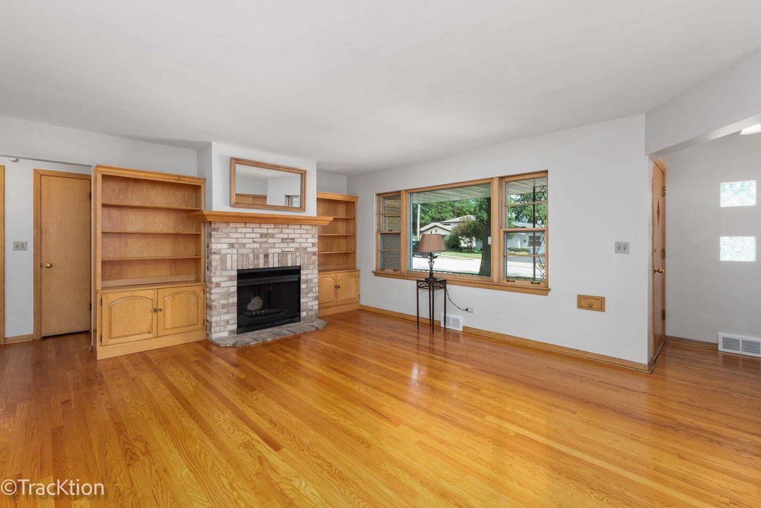 House in Glen Ellyn, Illinois, United States 3 - 18830141