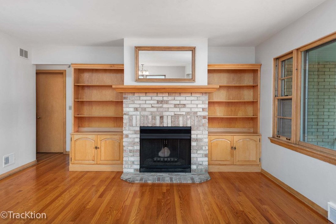 House in Glen Ellyn, Illinois, United States 4 - 18830141