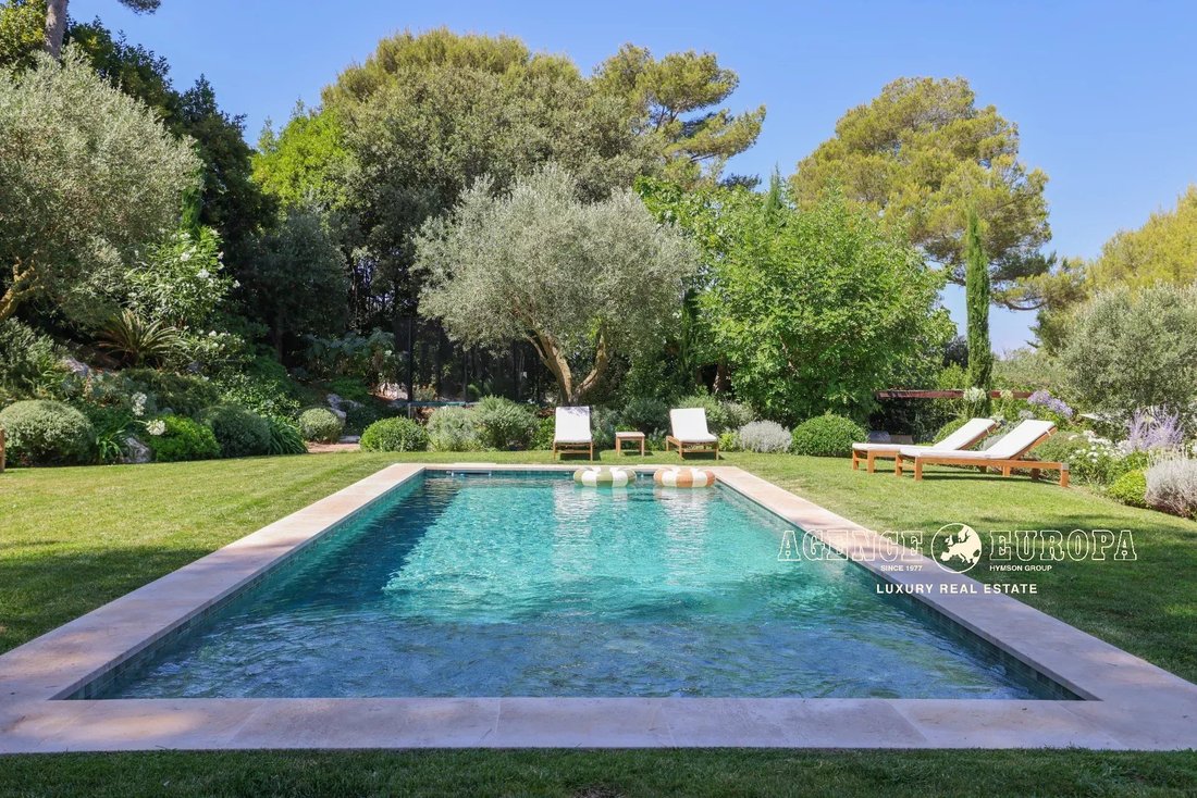 Villa en Mougins, Provenza-Alpes-Costa Azul, Francia 3 - 18829704
