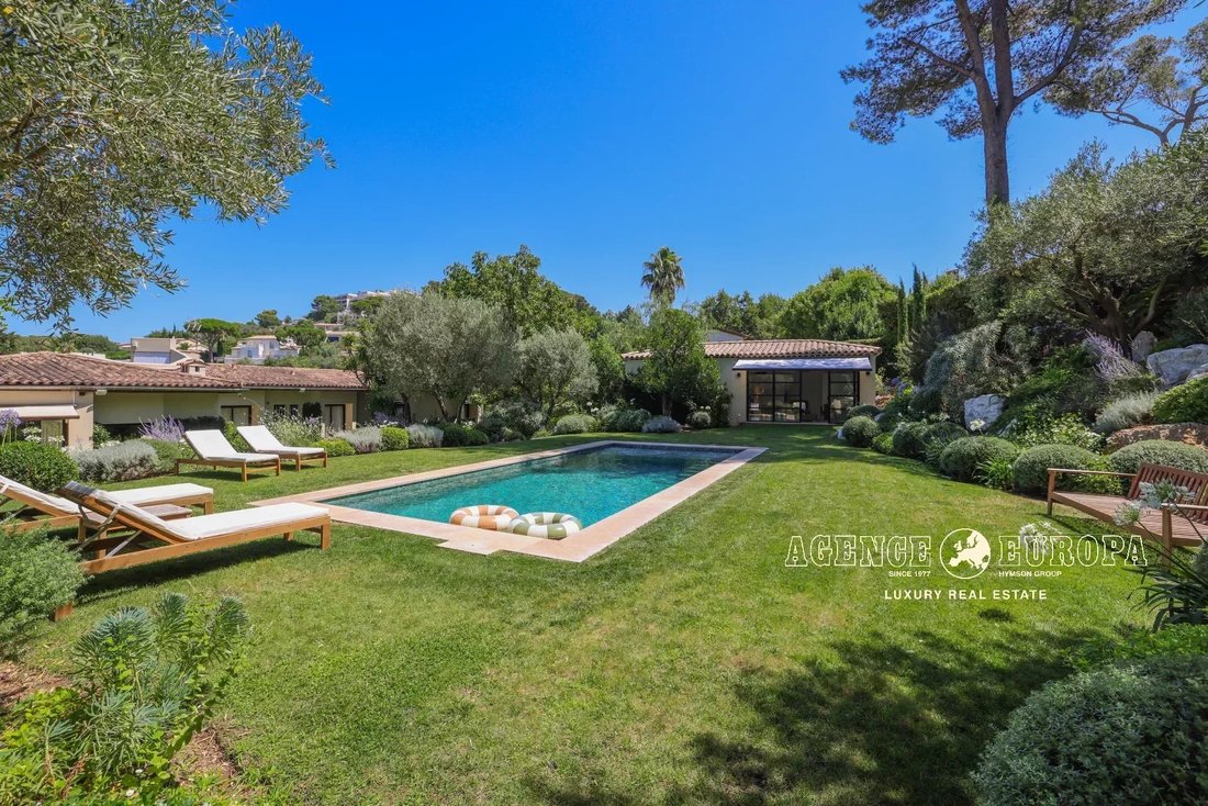 Villa en Mougins, Provenza-Alpes-Costa Azul, Francia 2 - 18829704