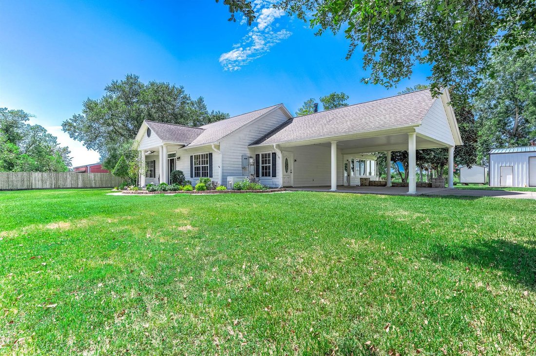 House in Alvin, Texas, United States 5 - 18829854