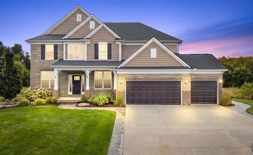 House in Orion charter Township, Michigan, United States 1