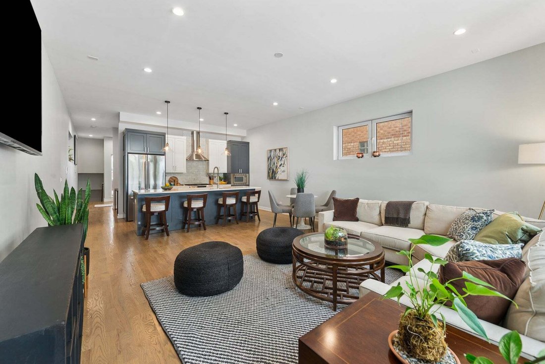 Condo in Chicago, Illinois, United States 2 - 18830127