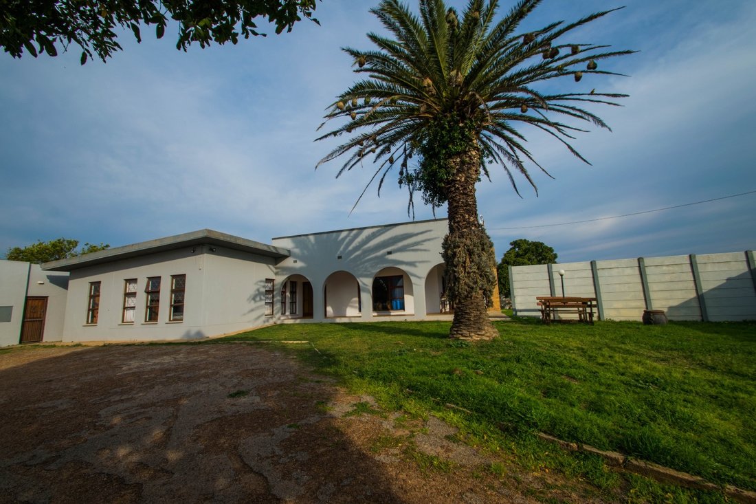 Farm Ranch in Albertinia, Western Cape, South Africa 2 - 18830290