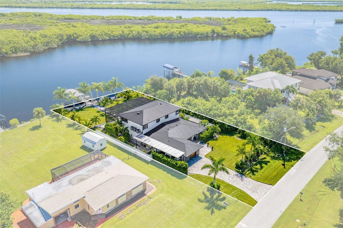 House in Punta Gorda, Florida, United States 1 - 17262279