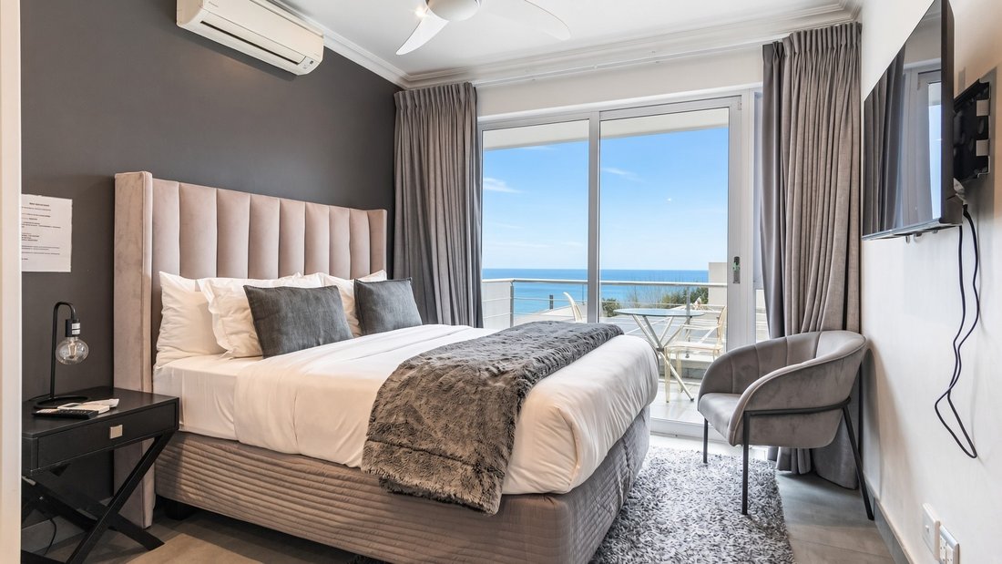 House in Camps Bay, Cape Town, South Africa 1 - 18829192