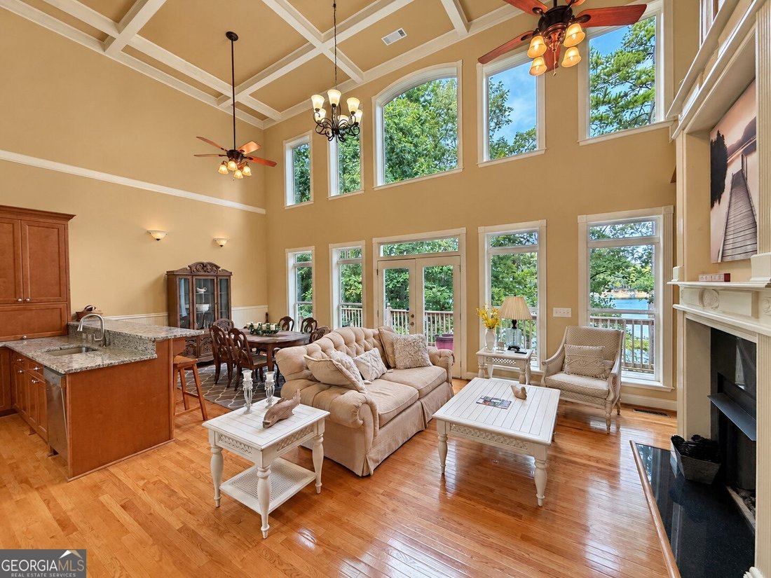 House in Toccoa, Georgia, United States 2 - 18830413