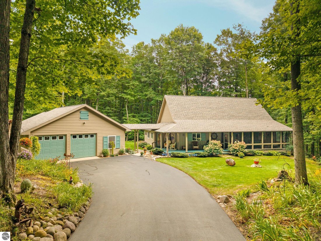 House in Central Lake, Michigan, United States 4 - 18829082