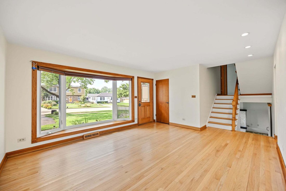 House in Lombard, Illinois, United States 4 - 18830089