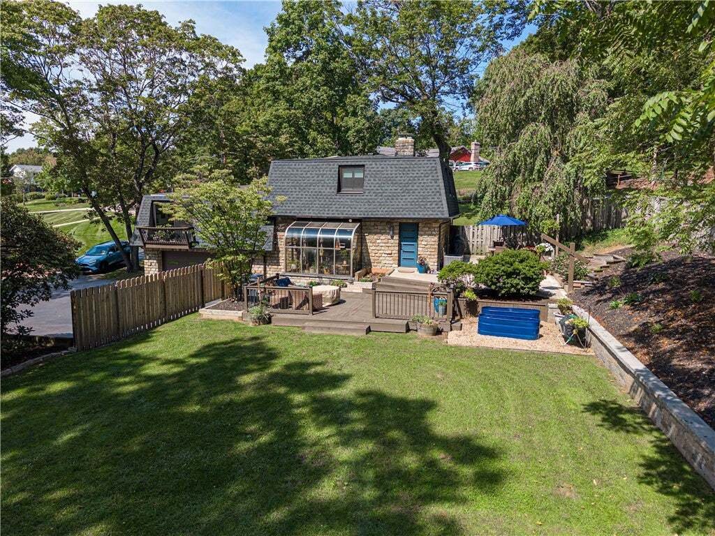 House in Franklin Park, Pennsylvania, United States 2 - 18829090