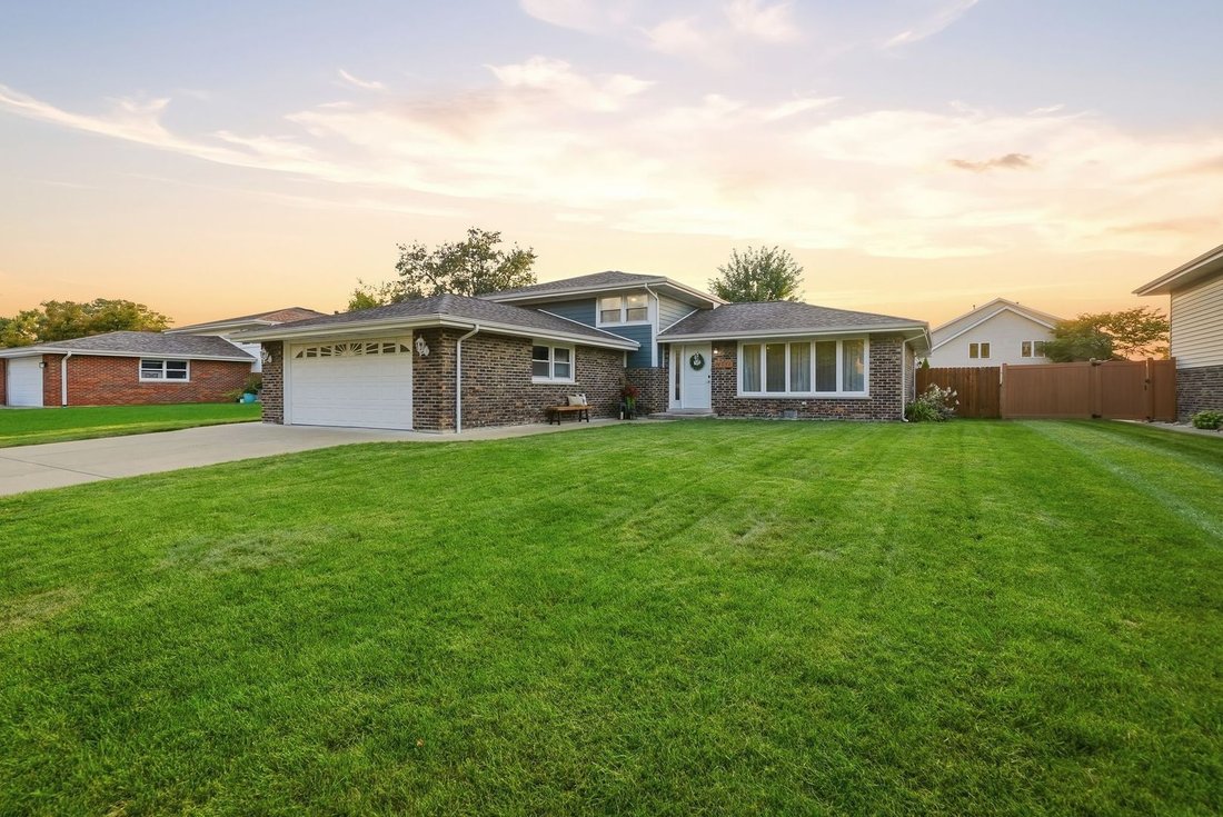 House in Palos Hills, Illinois, United States 2 - 18830209