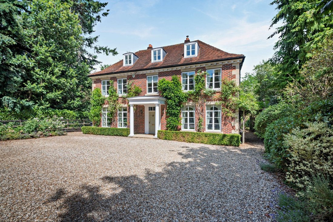 House in Newbury, England 1 - 18829638