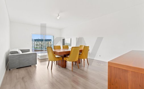 Apartment in Carnaxide e Queijas, Lisbon, Portugal 1