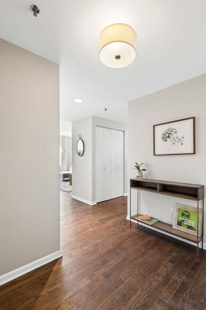 Condo in Chicago, Illinois, United States 2 - 18830088
