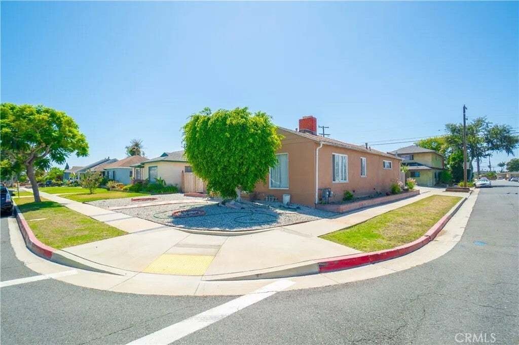 House in Gardena, California, United States 3 - 18829697