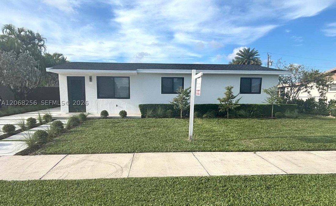 House in Miami, Florida, United States 3 - 18670690