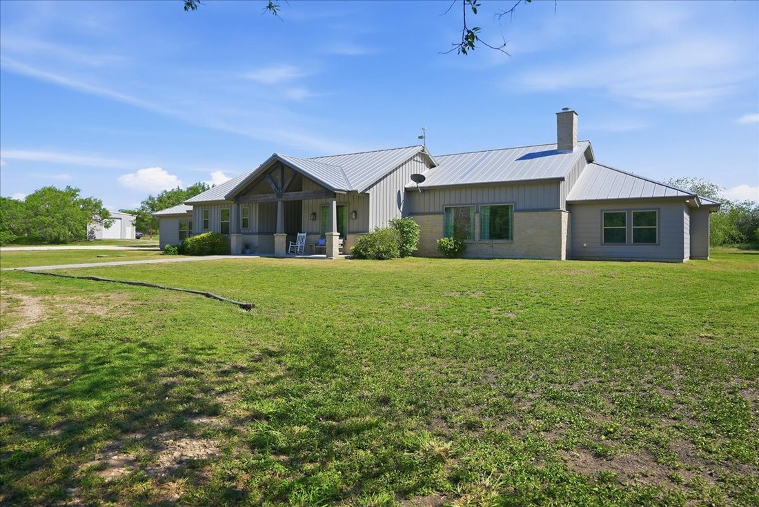 House in Junction City, Texas, United States 1 - 18831745